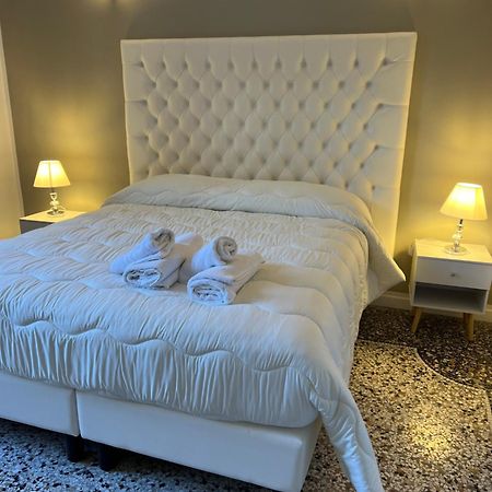 Luxury Room Anelli Center Of Roma المظهر الخارجي الصورة