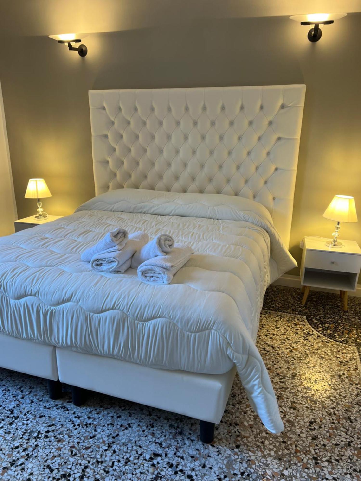 Luxury Room Anelli Center Of Roma المظهر الخارجي الصورة